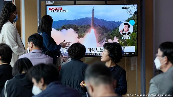 在美韩军演开始前的9月25日，朝鲜发射了一枚弹道导弹