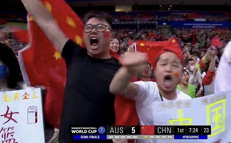 中国女篮2分险胜澳洲，大批华人到场助威，却被质疑“忠诚度”（视频/组图） - 3