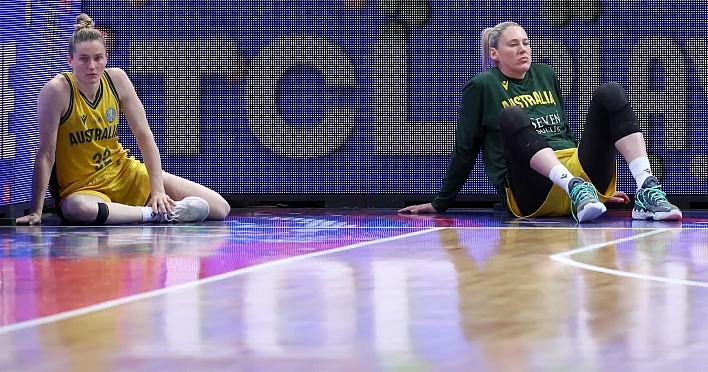 2分憾负中国队后，澳洲女篮名将宣布退役！曾在奥运赛场拥抱姚明（组图） - 2