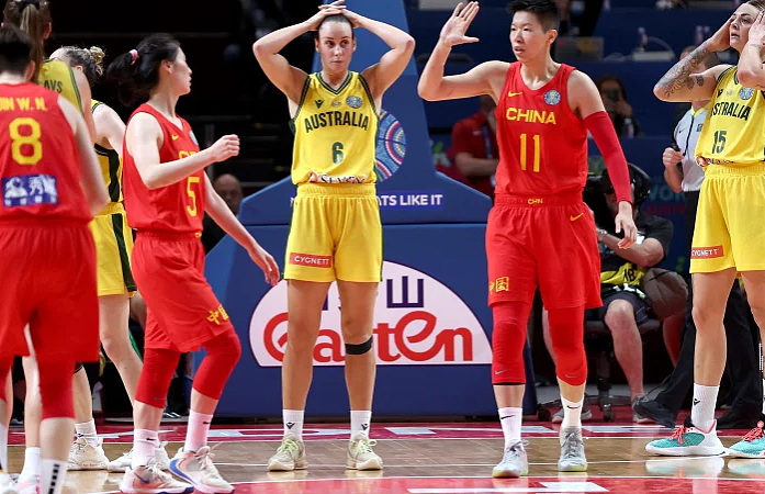 2分憾负中国队后，澳洲女篮名将宣布退役！曾在奥运赛场拥抱姚明（组图） - 4