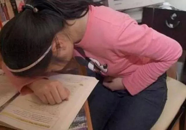 19年一藏族女孩患上虫癌，医生开刀一看，肝脏爬满整整2斤的虫子（组图） - 4