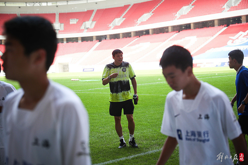 范志毅直言中国足球退步正常，踢球孩子数量不到专业队时代十分之一（视频/组图） - 2
