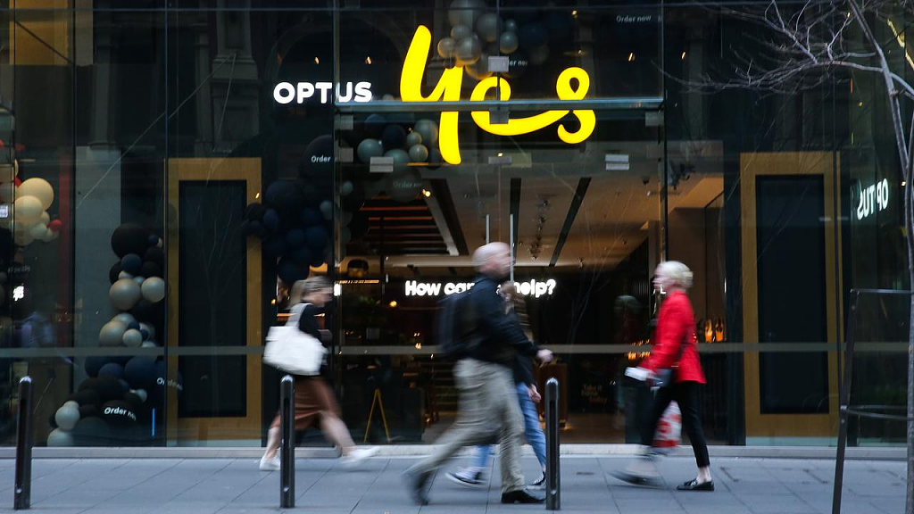 两家律所正计划对Optus发起集体诉讼，已有数万澳人参与（图） - 2