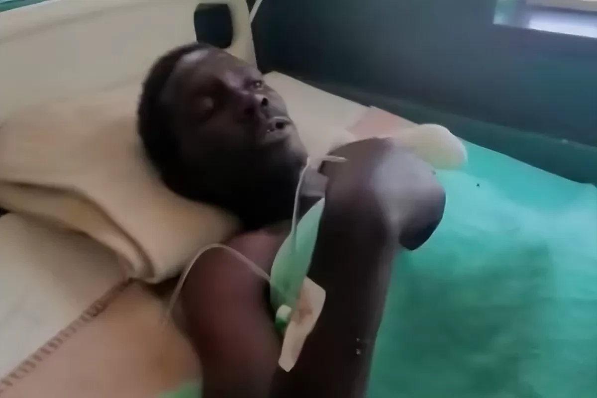 津巴布韦43岁男子为躲避大象，跳进河中，被鳄鱼咬断了手臂和腿