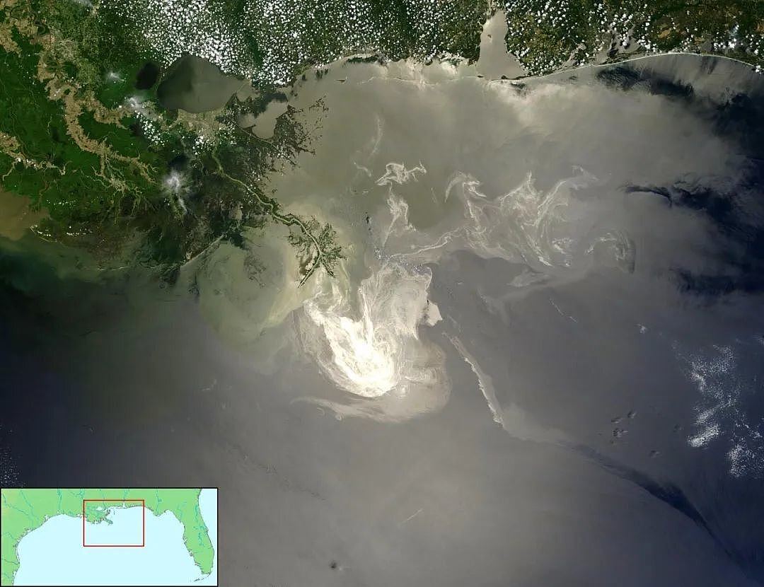 2010年墨西哥湾石油泄漏事故卫星图