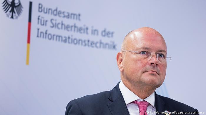 据德国媒体报道，联邦信息安全负责人舍恩博姆职位难保