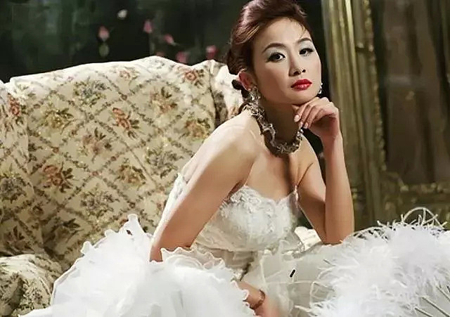 香港知名女星宣布不再结婚！为富商男友未婚产子，主动求婚被拒（组图） - 4