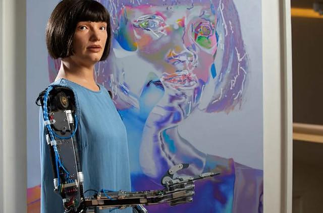 翻车现场！人形AI机器人首次参加英国会议，结果当场“睡着”，网友：开会摸鱼的样子很像人类（组图） - 10