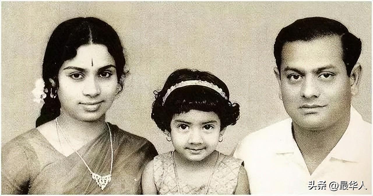 54岁印度国宝级女星意外身亡，她为何能享受国葬？（组图） - 8