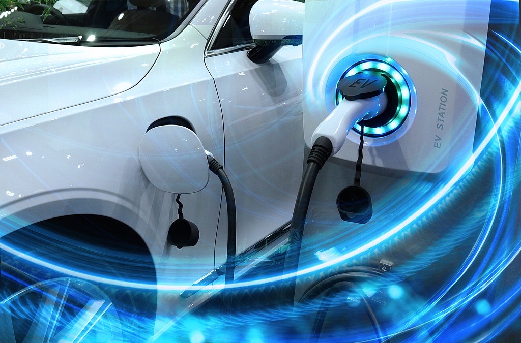 新能源车制造业是大陆国家政策带动下少数成功的例子。 （图／Shutterstock)