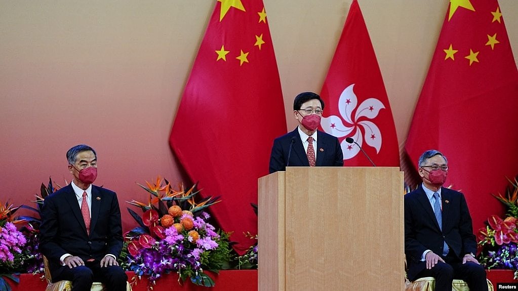 香港特首李家超在庆祝中国国庆的晚宴上讲话。（2022年10月1日）