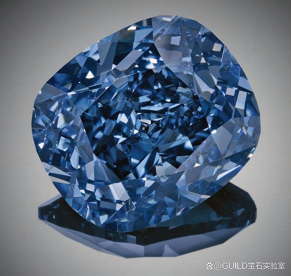 全球最大无瑕钻石估价约1亿元，拍卖史最贵，10颗钻石中国人买走2颗（组图） - 7