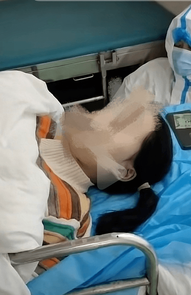 发烧、抽搐没人管！疫情下，网传16岁中国女孩在隔离点发病身亡（视频/组图） - 4