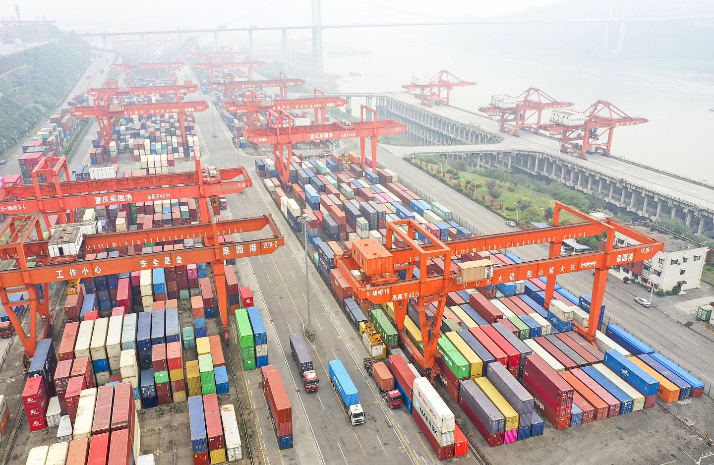 中国贸易：这是2022年10月16日拍摄的重庆果园港。 （新华社）