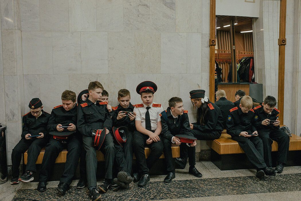 在莫斯科二战博物馆的年轻学员。