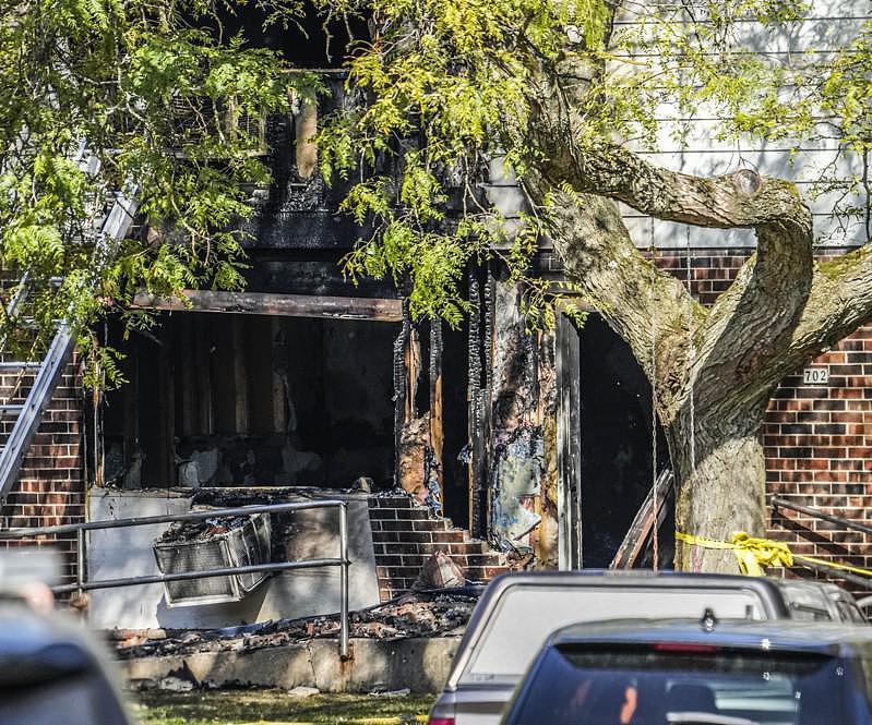 威斯康辛州哈特兰市日前发生一家六口葬身火窟的火灾，经警方初步调查，研判是一起父亲...