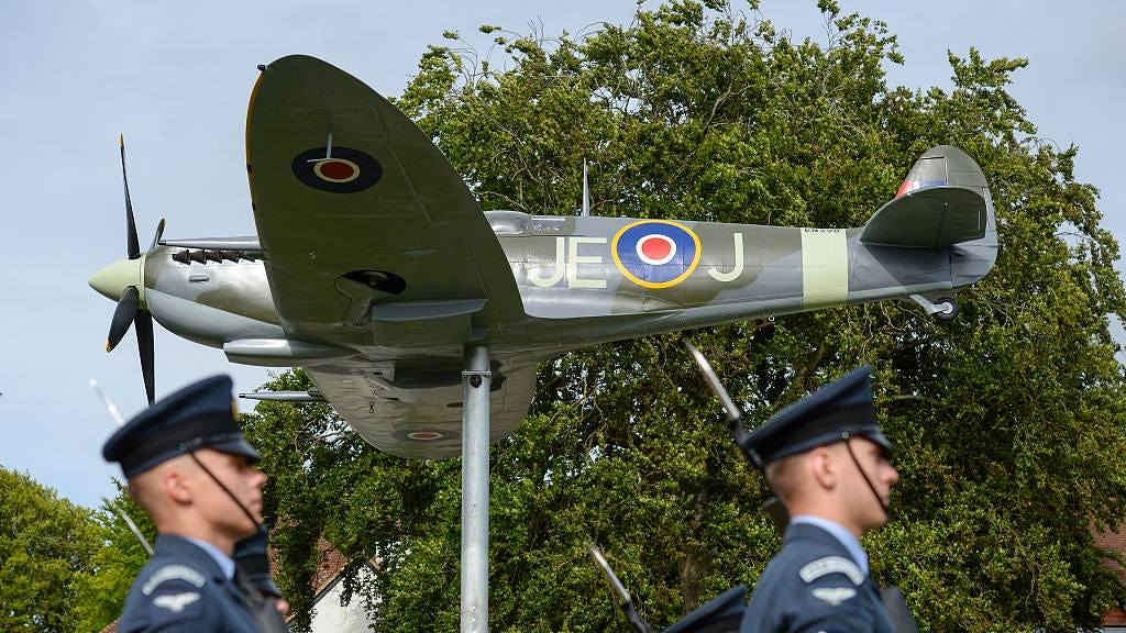 英媒：退役空軍飛行員赴中國　部分為英國收集解放軍機密