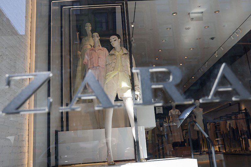 西班牙服饰品牌Zara母公司Inditex今天宣布将出售它们在俄国的所有店面。 路透