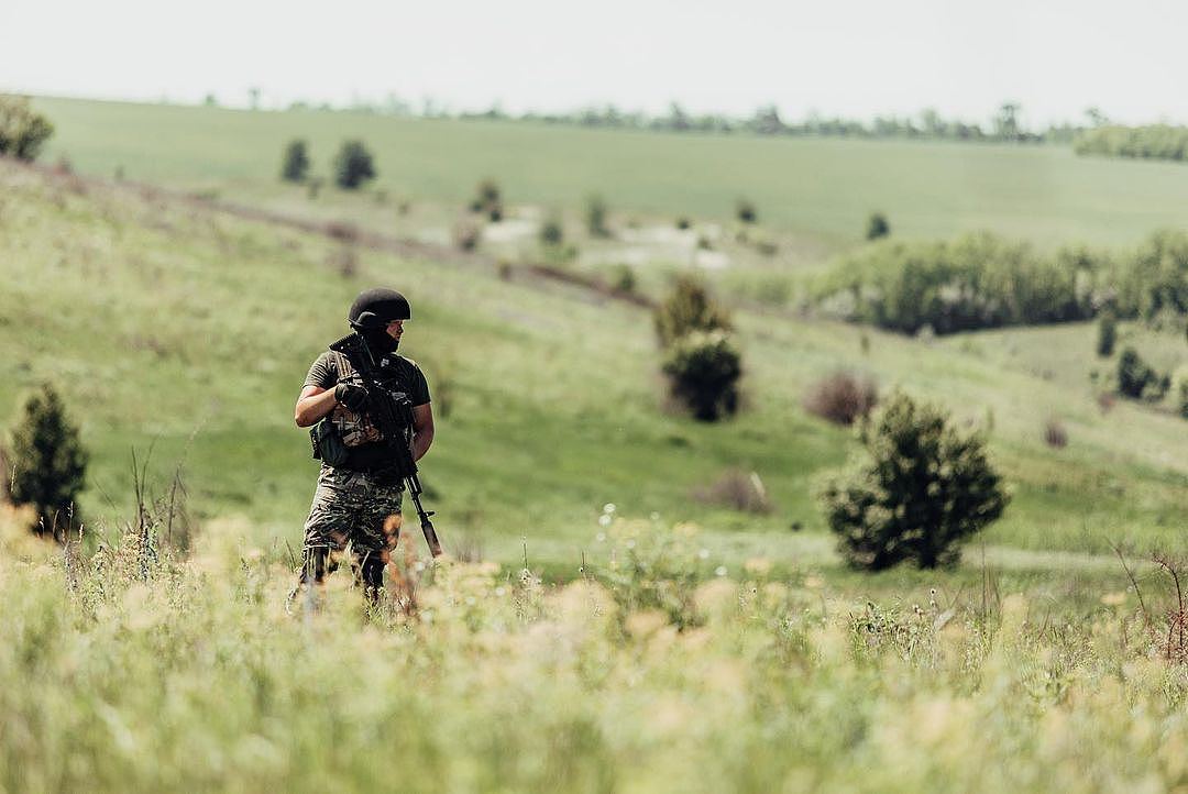 来自乌克兰军事训练营的日记：“学会在安全距离内杀人，并写下遗嘱”（组图） - 2