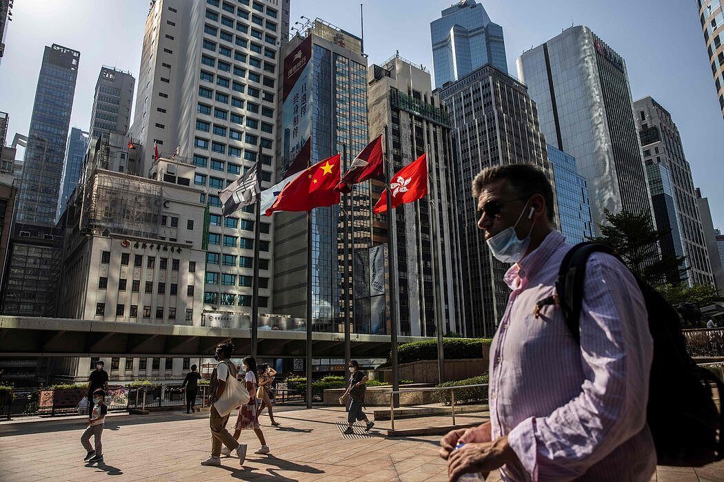 香港交易广场。周一，两个香港股指剧烈波动。