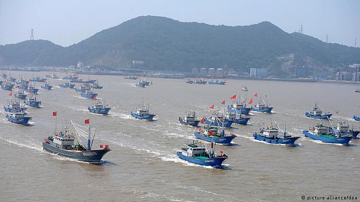 浙江中山附近的渔船大群