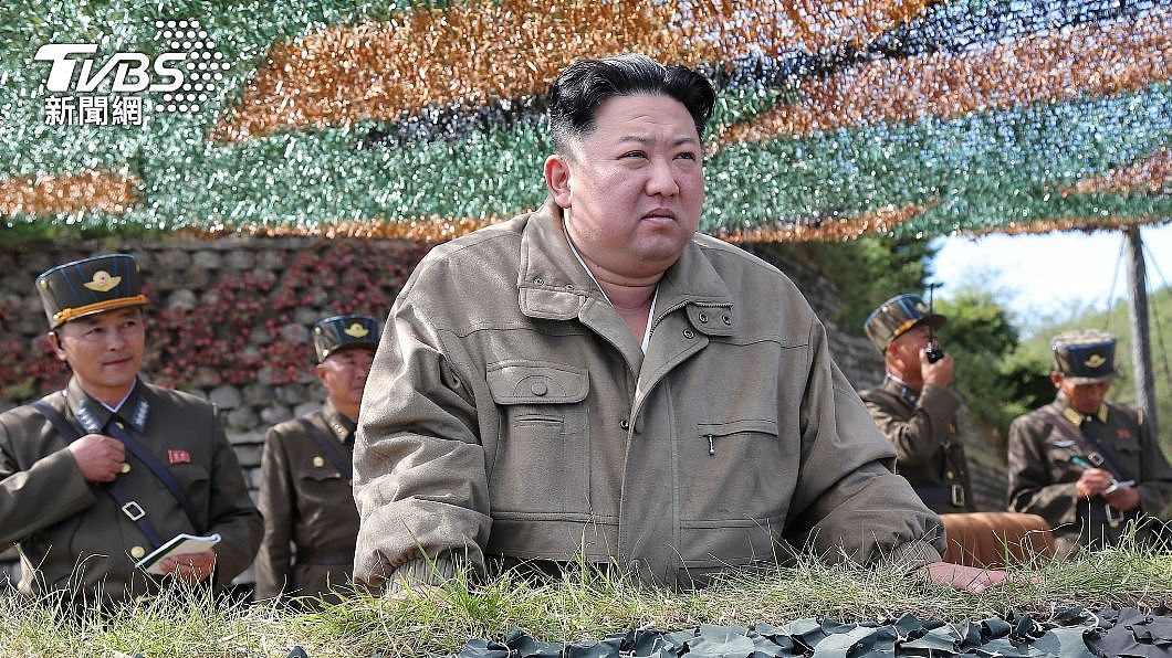 外媒推算，北韓光是昨（2）日的25發飛彈，就等同疫情前進口1年量稻米的開銷。（圖／達志影像美聯社） 一年飯錢全升空！北韓飛彈「單日25連發」　驚人成本曝