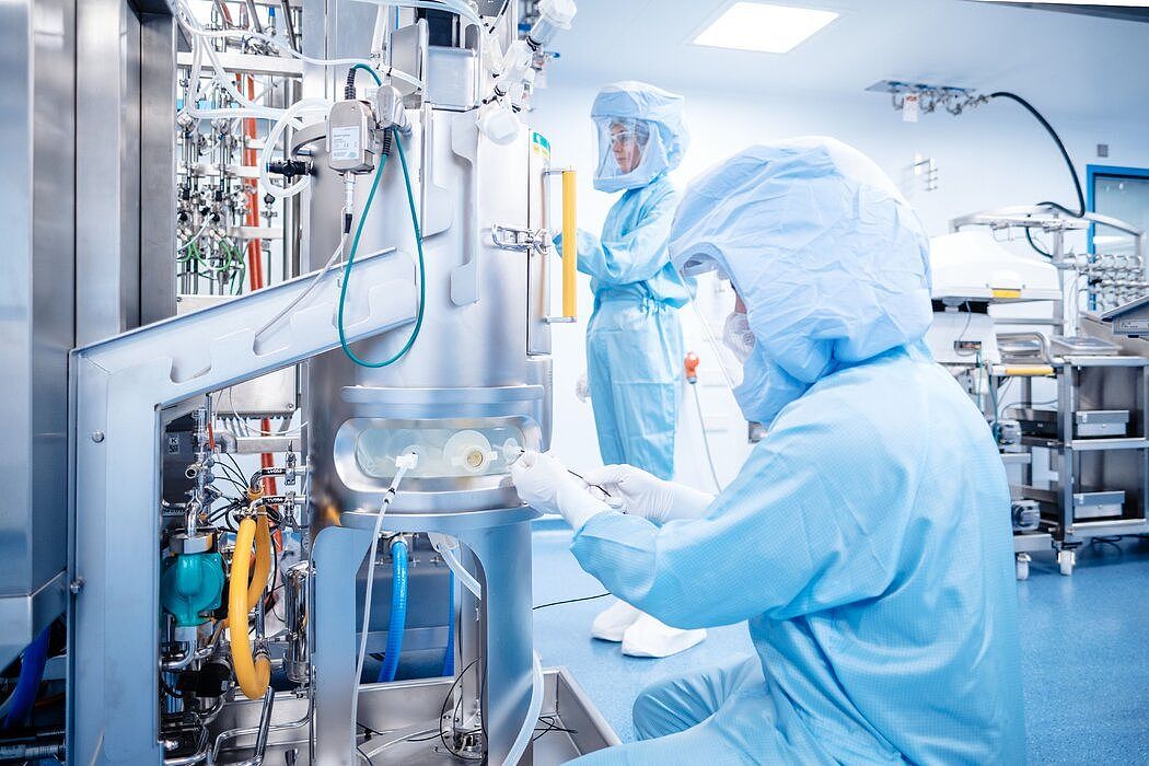 德国马尔堡BioNtech工厂生产mRNA疫苗的设施。