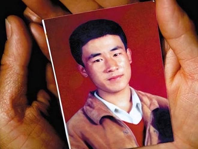 曾主持审理“呼格冤案”的内蒙古高院原院长胡毅峰被逮捕，被指“执法犯法、以案谋私”（组图） - 3
