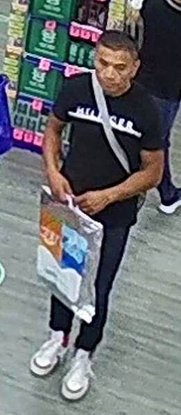 悉尼Strathfield药店遭抢劫，亚裔男仍在逃！监控画面公布，警方呼吁公众提供线索（组图） - 4
