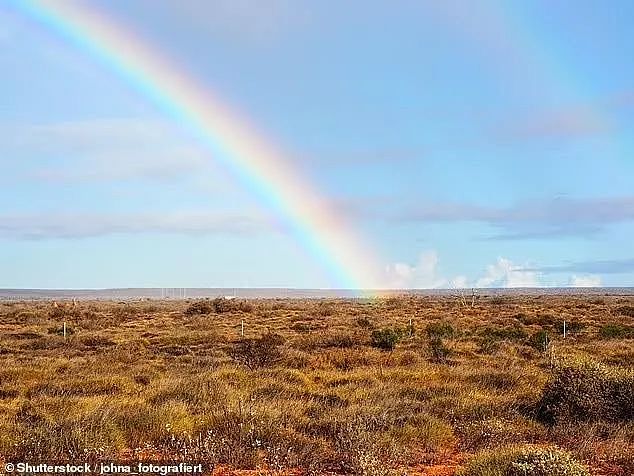 19位西澳矿工讲述：中$5330万前有征兆，矿区曾出现祥瑞彩虹（组图） - 2