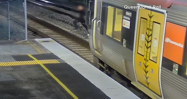 澳华人区城铁站惊魂一刻！男子走错站台后横穿铁轨，险遭火车碾压（视频/组图） - 4