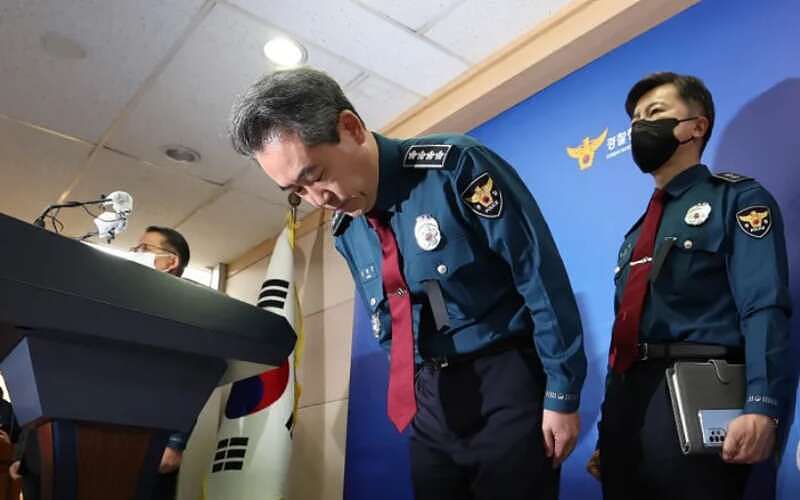 韩国踩踏惨案后续堪比韩剧，警察销毁证据又自杀了...（组图） - 9