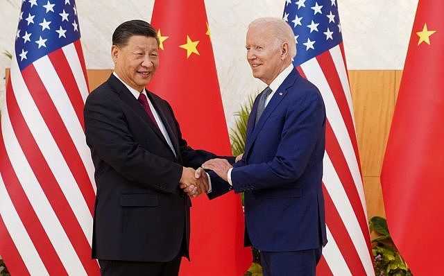 美国总统拜登向中国国家主席习近平表示，美国将继续与中国进行激烈的竞争，但他重申，这种竞争不应转向冲突。