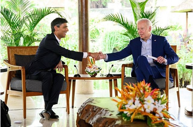 英国新任首相苏纳克（Rishi Sunak）和拜登在G20会场上举行了双边会谈。
