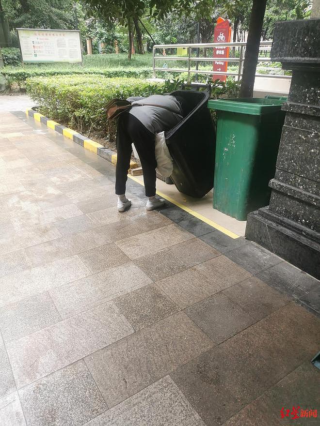 上海一老人有140平米住房，1万多元退休金，却睡在楼道？原因令人唏嘘（视频/组图） - 10