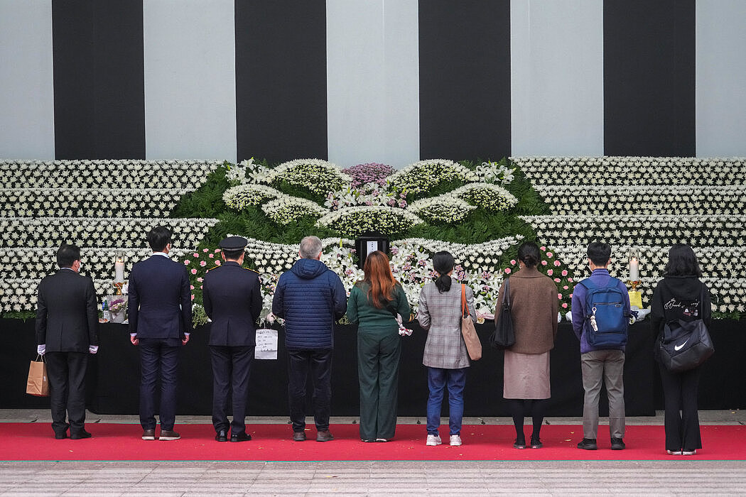 灾难发生数天后，首尔市政厅附近的一处官方悼念地点。