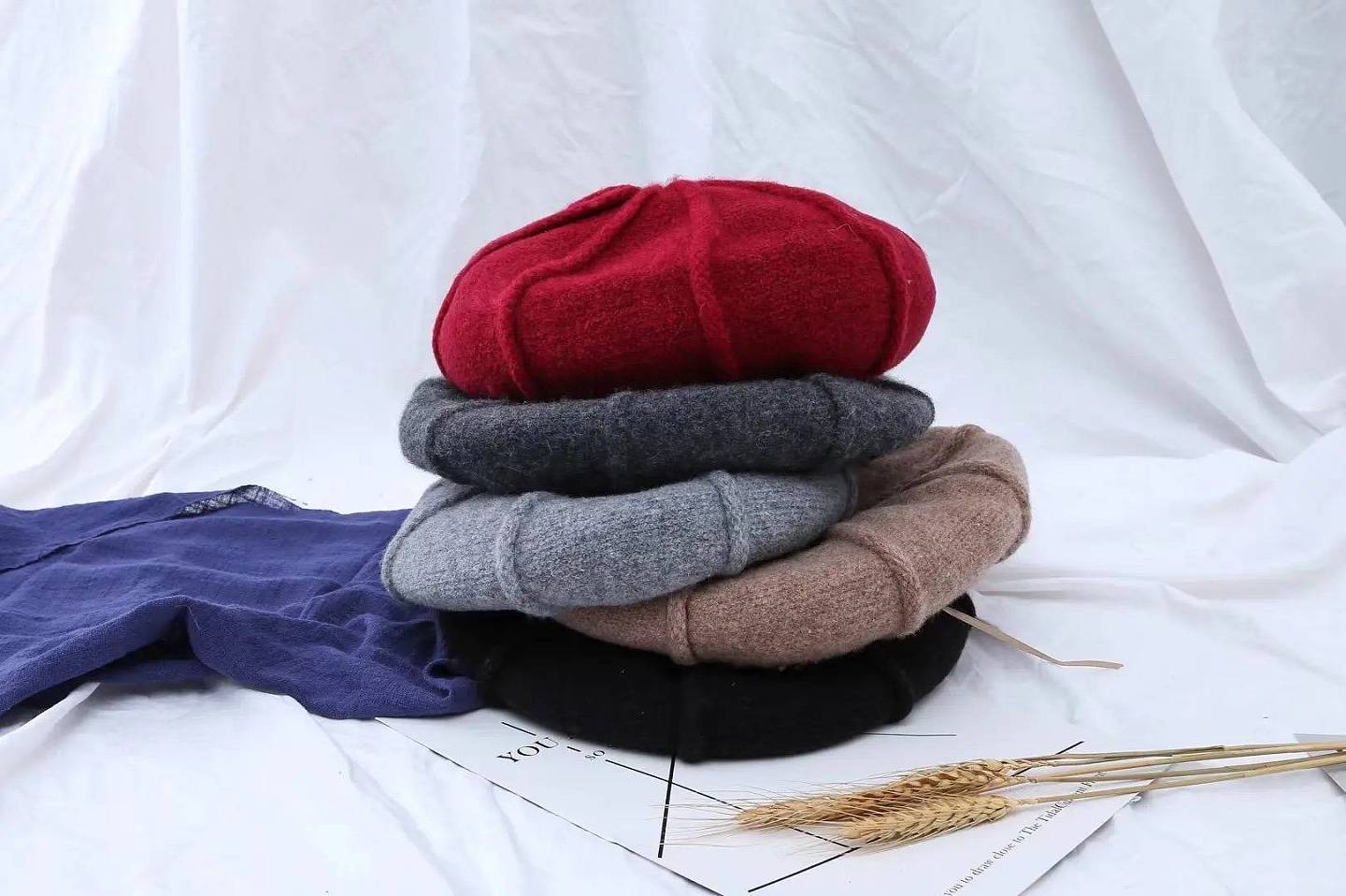 【时尚】贝雷帽才是秋冬必备单品，石原里美的戴法显脸小，搭配编发更时髦（组图） - 10