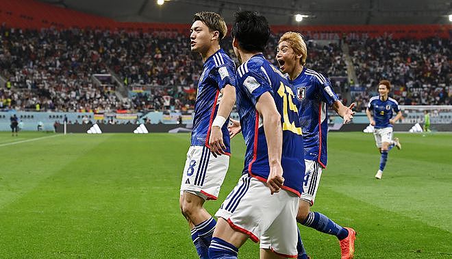 日本队2-1逆转德国，堂安律替补建功，浅野拓磨绝杀（视频/组图） - 1