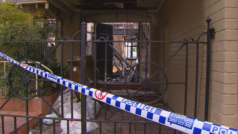 专家确认悉尼华人$2400万豪宅遭蓄意纵火，警方公布可疑男子信息（视频/组图） - 4