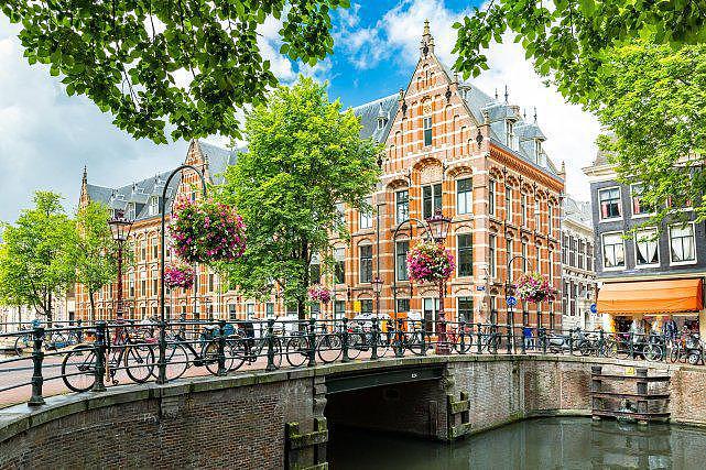 阿姆斯特丹想转型，摆脱乌烟瘴气的旅游形象，但当地人并不看好（组图） - 5