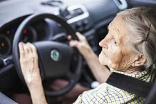 悉尼90岁老人开车，撞死17岁少年！澳洲老人频繁酿悲剧，比马路杀手还猛（组图）