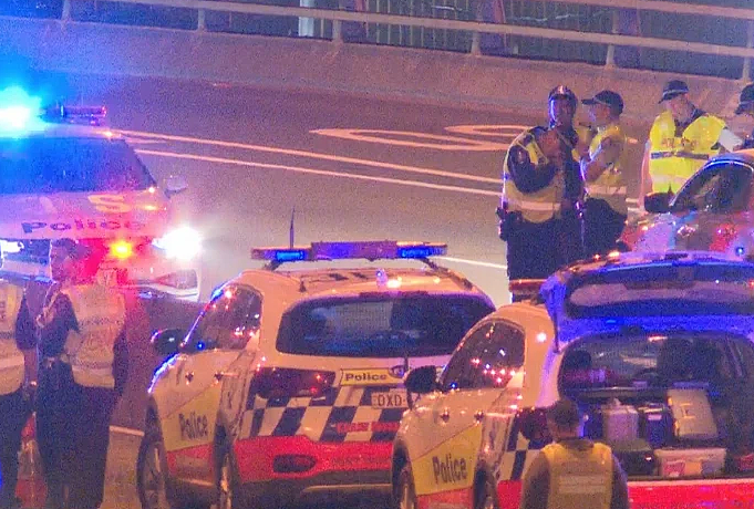 悉尼Anzac Bridge发生惨烈车祸，两人当场死亡（组图） - 2