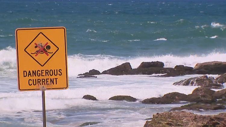 悉尼七旬男子岩钓意外身亡，在场游客：当时海浪巨大（组图） - 2