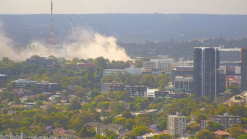 关好门窗！悉尼垃圾场发生大火，浓烟弥漫至整个城市（组图） - 3