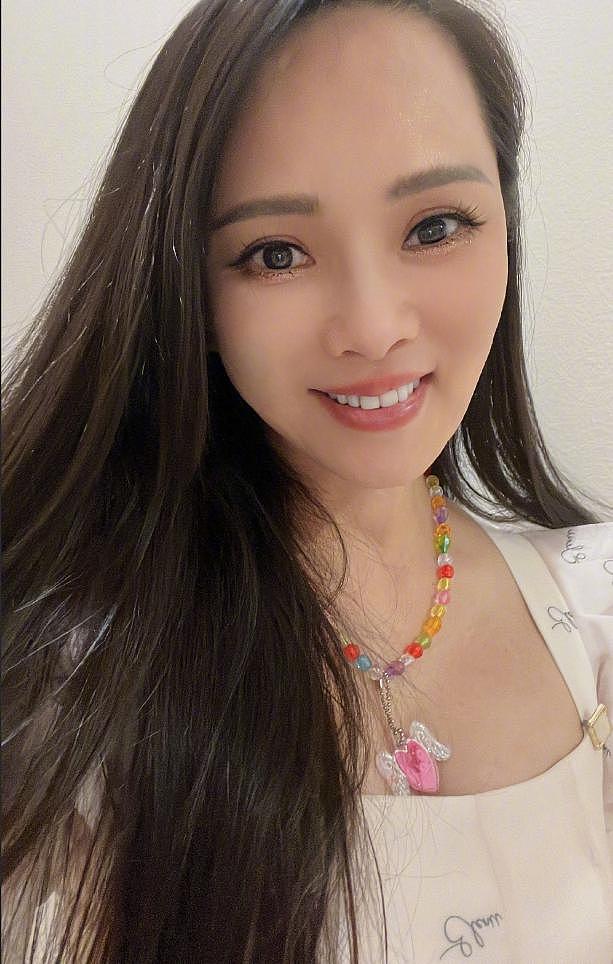 伊能静儿子酷爱女装准备变性？伊能静深夜紧急上线回应十分无奈（组图） - 2