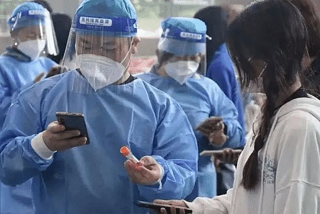北京发布新冠阳性感染者社区健康管理专家指引  