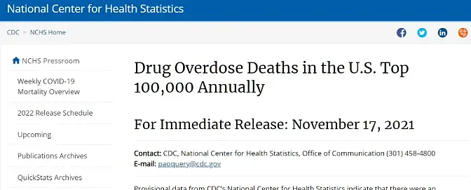 ● 据美国疾控中心2021年11月发布数据，截至2021年4月的过去12个月，美国毒品吸食过量死亡人数超过10万