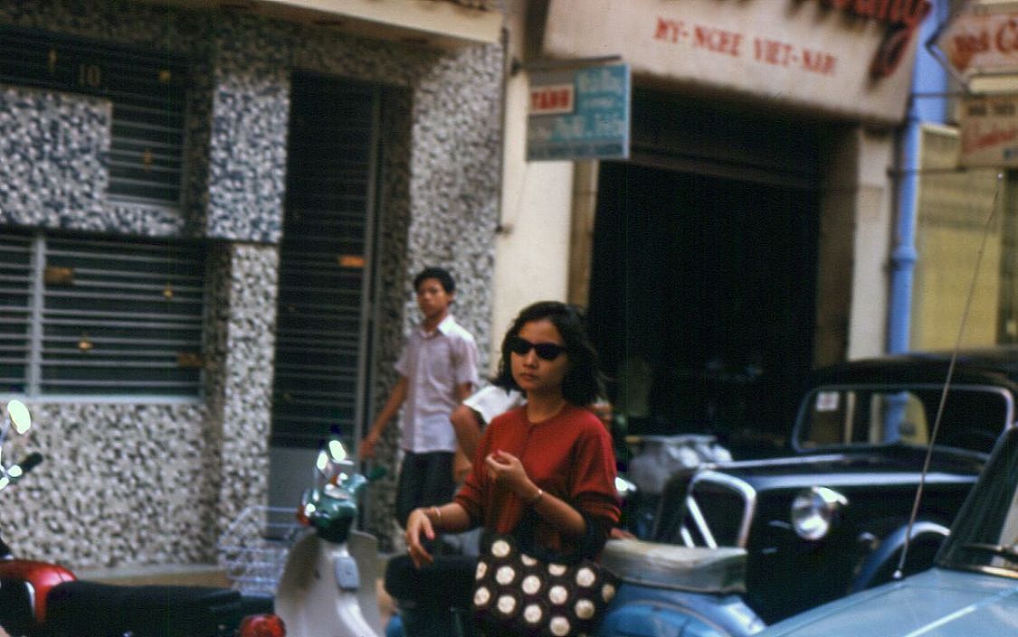 彩色老照片 1969年越南西贡女子 好时髦的发型（组图） - 4