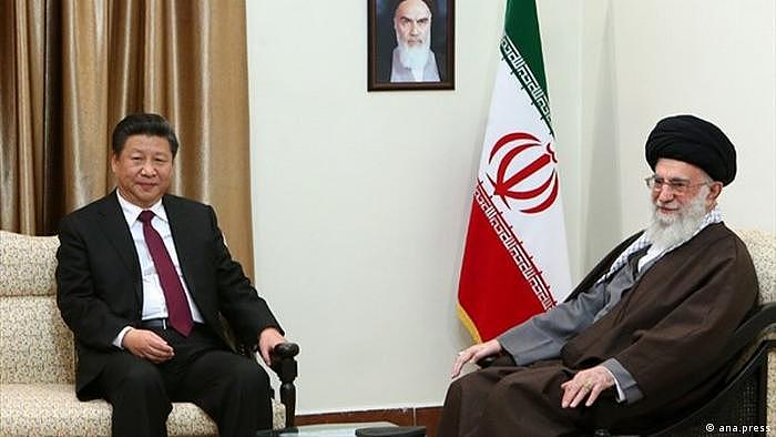 习近平2016年曾于德黑兰会见伊朗最高领袖哈米尼