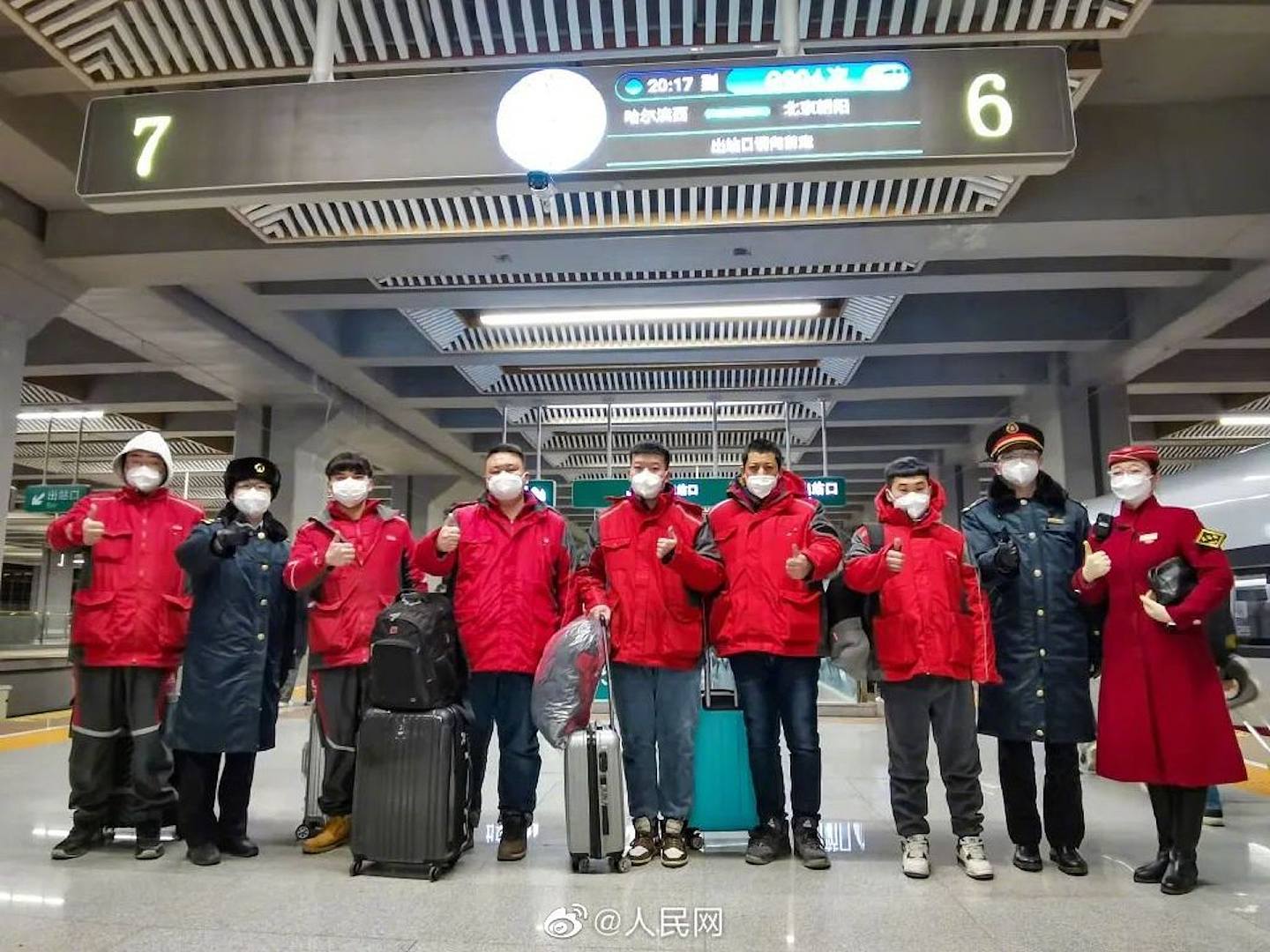 各地快递员抵达北京。 （人民网）
